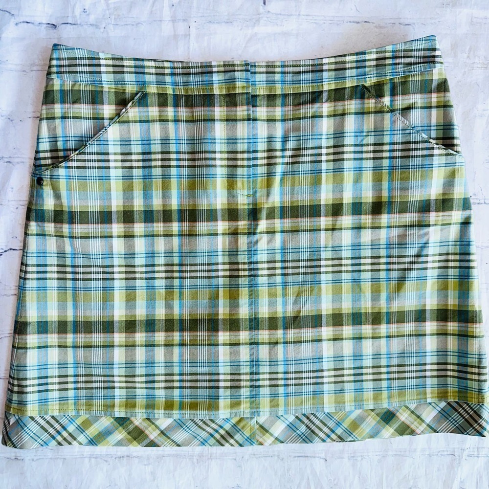 NWOT Women’s Size 10 Cutter & Buck Plaid Athletic Golf Skort